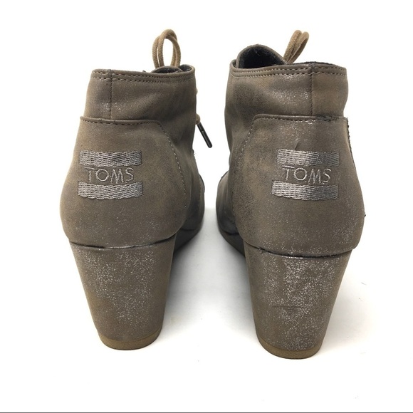 Toms Desert Gunmetal Metallic Lace-Up Wedge Ankle Booties 
Size 8.5 - Picture 4 of 7